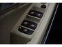 BMW 3-Serie 318i High Executive+Vitrual+Volleder+Stoel-verw+laser-LED+elek-trekhaak+Privacy-Glass= ORIG/NL