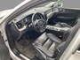 Volvo XC60 2.0 T8 Twin Engine AWD Inscription | Adaptieve Cruise Control | Luchtvering | Trekhaak | Stoelverwarming + Ventilatie | Bowers & Wilkins Premium Audio | BLIS Dodehoek Detectie | Adaptieve LED koplampen |