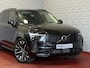Volvo XC90 2.0 T8 456 PK PHEV AWD LUCHTVERING 7P ULTRA DARK SCHUIFDAK 21''LMV STOEL/STUUR.VERW HARMAN KARDON PANORAMA STANDKACHEL HEADUP