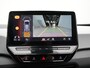 Volkswagen ID.3 First Plus 58 kWh incl afneembare trekhaak | Afneembare trekhaak | Apple Carplay | Navigatie | Achteruitrij camera | Parkeersensoren voor en achter | Wifi | Spraalbediening | Voorstoelen verwarmd |