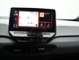 Volkswagen ID.3 First Plus 58 kWh incl afneembare trekhaak | Afneembare trekhaak | Apple Carplay | Navigatie | Achteruitrij camera | Parkeersensoren voor en achter | Wifi | Spraalbediening | Voorstoelen verwarmd |
