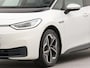 Volkswagen ID.3 First Plus 58 kWh incl afneembare trekhaak | Afneembare trekhaak | Apple Carplay | Navigatie | Achteruitrij camera | Parkeersensoren voor en achter | Wifi | Spraalbediening | Voorstoelen verwarmd |
