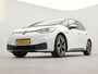 Volkswagen ID.3 First Plus 58 kWh incl afneembare trekhaak | Afneembare trekhaak | Apple Carplay | Navigatie | Achteruitrij camera | Parkeersensoren voor en achter | Wifi | Spraalbediening | Voorstoelen verwarmd |