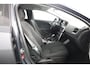 Volvo V40 1.6 T2 Summum | Dealer onderhouden | Stoelverwarming | Cruise Control | High Performance Audio | Parkassist | Climate Control |