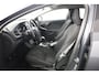 Volvo V40 1.6 T2 Summum | Dealer onderhouden | Stoelverwarming | Cruise Control | High Performance Audio | Parkassist | Climate Control |