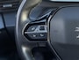 Peugeot e-2008 EV GT 50 kWh | Adaptive Cruise Control | Stoelverwarming | Panoramadak | Climate Control | Parkeercamera/-sensoren | Apple Carplay/Android Auto | Sfeerverlichting | Full LED | Keyless Entry/Start | Navigatie |