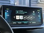 Peugeot e-2008 EV GT 50 kWh | Adaptive Cruise Control | Stoelverwarming | Panoramadak | Climate Control | Parkeercamera/-sensoren | Apple Carplay/Android Auto | Sfeerverlichting | Full LED | Keyless Entry/Start | Navigatie |
