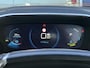 Peugeot e-2008 EV GT 50 kWh | Adaptive Cruise Control | Stoelverwarming | Panoramadak | Climate Control | Parkeercamera/-sensoren | Apple Carplay/Android Auto | Sfeerverlichting | Full LED | Keyless Entry/Start | Navigatie |