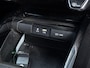Kia Stonic 1.0 T-GDi 120pk DynamicLine | All Season Banden | Navigatie | Parkeer Sensoren | Achteruitrij Camera | Apple Carplay & Android Auto