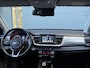 Kia Stonic 1.0 T-GDi 120pk DynamicLine | All Season Banden | Navigatie | Parkeer Sensoren | Achteruitrij Camera | Apple Carplay & Android Auto