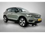 Volvo XC40 Recharge P8 AWD R-Design (PANORAMADAK, STOELVERWARMING, ELEKT. WEGKLAPBARE TREKHAAK, STUURVERWARMING, CAMERA)