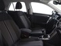 Volkswagen T-Roc 1.0 TSI Style Business | Parkeersensoren | Adaptieve cruise control | CarPlay | Navigatie | Airco | Elektrisch inklapbare buitenspiegels |