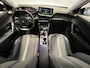 Peugeot 2008 1.2 PureTech Allure | Navigatie/Android/Apple Carplay | LM Velgen 17" | Achteruitrijcamera | Cruise Control Adaptief |