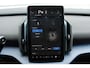 Volvo EX30 Single Motor Extended Range Ultra 69 kWh | Panoramadak | Power Seats Met Geheugen | 360° Parkeercamera | Park Pilot Assist | Keyless Entry | Premium audio by Harman Kardon | BLIS | Adaptieve Cruise Control | Pilot Assist | Extra Getint Glas | Onyx Black