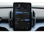 Volvo EX30 Single Motor Extended Range Ultra 69 kWh | Panoramadak | Power Seats Met Geheugen | 360° Parkeercamera | Park Pilot Assist | Keyless Entry | Premium audio by Harman Kardon | BLIS | Adaptieve Cruise Control | Pilot Assist | Extra Getint Glas | Onyx Black
