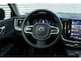 Volvo XC60 T6 Plug-in hybrid AWD Plus Dark | Verwarmde Voorstoelen, Stuurwiel en Achterbank | Panoramisch Schuif-/Kanteldak | Semi- Elektrische Trekhaak | 360-Camera | Adaptieve Cruise Control | Draadloze Telefoonlader