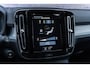 Volvo XC40 1.5 T3 Momentum | Navigatie | Camera | Park Assist | Zitverlenging | Lane Keeping Assist | Road Sign Information | Trekhaak | 18" LM