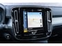 Volvo XC40 1.5 T3 Momentum | Navigatie | Camera | Park Assist | Zitverlenging | Lane Keeping Assist | Road Sign Information | Trekhaak | 18" LM