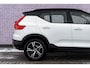 Volvo XC40 1.5 T3 Momentum | Navigatie | Camera | Park Assist | Zitverlenging | Lane Keeping Assist | Road Sign Information | Trekhaak | 18" LM