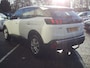 Peugeot 3008 1.2 130pk S&S Access TREKHAAK | Cruise control | AIRCO | Bluetooth | Parkeersensoren achter | LM-velgen 17inch | ALLSEASONBANDEN