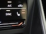 Volkswagen Polo 1.0 TSI R-Line Business | Panoramadak | LED matrix verlichting | Digital cockpit Pro | Stoelverwarming | Achteruitrijcamera | Navigatie | Adaptieve cruise control |