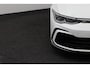 Volkswagen Golf 1.5 eTSI R-Line Business | Panoramadak | Parkeercamera | Navigatie