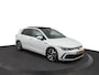 Volkswagen Golf 1.5 eTSI R-Line Business | Panoramadak | Parkeercamera | Navigatie