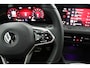 Volkswagen Golf 1.5 eTSI R-Line Business | Panoramadak | Parkeercamera | Navigatie