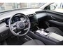 Hyundai Tucson 1.6 T-GDI PHEV Comfort Smart 4WD Demo Deal: 299,- p/m !! | Cruise control adaptief met Stop&Go | Elektrisch bedienbare achterklep met sensorsturing | Voorstoelen verwarmd