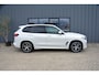 BMW X5 XDrive45e High Executive M Sport * Pano * HeadUp * Luchtvering * Trekhaak * 21" * Zonnerollo's * Zeer mooi * 1e eigenaar
