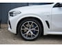 BMW X5 XDrive45e High Executive M Sport * Pano * HeadUp * Luchtvering * Trekhaak * 21" * Zonnerollo's * Zeer mooi * 1e eigenaar