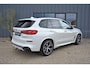 BMW X5 XDrive45e High Executive M Sport * Pano * HeadUp * Luchtvering * Trekhaak * 21" * Zonnerollo's * Zeer mooi * 1e eigenaar