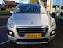 Peugeot 3008 1.2 130PK Style TREKHAAK | Navigatie | Cruise & Climate control | Achteruitrijcamera | Panoramadak | Parkeersensoren | Bluetooth | LMV17inch