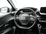 Peugeot e-208 EV Allure Première 1 fase 50 kWh | Apple Carplay | Parkeerhulp voor en achter | Navigatie | Verwarmde voorstoelen |Achteruitrij camera |