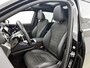 Mercedes-Benz GLC 300 e 4MATIC AMG Plug-In Hybride Edition AMG-Line | Panoramadak | Alarm Klasse 3 | Trekhaak| Digital Licht | Night Pakket | Stuur en Stoelverwarming. Inclusief 24 maanden MB Certified garantie voor Europa.