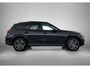 Mercedes-Benz GLC 300 e 4MATIC AMG Plug-In Hybride Edition AMG-Line | Panoramadak | Alarm Klasse 3 | Trekhaak| Digital Licht | Night Pakket | Stuur en Stoelverwarming. Inclusief 24 maanden MB Certified garantie voor Europa.