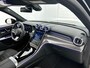 Mercedes-Benz GLC 300 e 4MATIC AMG Plug-In Hybride Edition AMG-Line | Panoramadak | Alarm Klasse 3 | Trekhaak| Digital Licht | Night Pakket | Stuur en Stoelverwarming. Inclusief 24 maanden MB Certified garantie voor Europa.