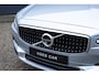 Volvo V90 Cross Country 2.0 T5 Pro | Bowers & Wilkins Hifi | Panoramisch schuif-/kanteldak | Massagestoelen | Luchtvering | All season banden | Geventileerde stoelen | BLIS | Adaptieve Cruise Control | 360 graden Camera |