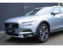 Volvo V90 Cross Country 2.0 T5 Pro | Bowers & Wilkins Hifi | Panoramisch schuif-/kanteldak | Massagestoelen | Luchtvering | All season banden | Geventileerde stoelen | BLIS | Adaptieve Cruise Control | 360 graden Camera |