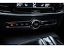 Volvo V90 Cross Country 2.0 T5 Pro | Bowers & Wilkins Hifi | Panoramisch schuif-/kanteldak | Massagestoelen | Luchtvering | All season banden | Geventileerde stoelen | BLIS | Adaptieve Cruise Control | 360 graden Camera |