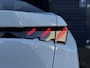 Peugeot E-3008 GT Avantage 210 73 kWh | Adaptive Cruise Control | Stoelmassage/-verwarming | Parkeercamera/-sensoren | Draadloze telefoonlader | Full LED | Panoramadak | Apple Carplay/Android Auto | Alcantara | Elektrische stoelverstelling | Elektrische kofferklep |