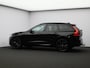 Volvo XC60 2.0 T8 Plug-in hybrid AWD Ultra Black Edition / Luchtvering / Head up display. / Trekhaak / Pan. dak / Harman Kardon / Stoel+stuur+achterbankverwarming