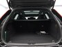 Volvo XC60 2.0 T8 Plug-in hybrid AWD Ultra Black Edition / Luchtvering / Head up display. / Trekhaak / Pan. dak / Harman Kardon / Stoel+stuur+achterbankverwarming