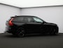 Volvo XC60 2.0 T8 Plug-in hybrid AWD Ultra Black Edition / Luchtvering / Head up display. / Trekhaak / Pan. dak / Harman Kardon / Stoel+stuur+achterbankverwarming