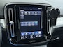 Volvo XC40 2.0 T5 AWD AUT-8 Leer-Contour+verwarmd Intro-Edition Adap.Cruise Camera Apple Carplay Navi Ecc DAB Pdc Intro Edition Keyless Lmv 19" Elek.Achterklep Lane Keeping BLIS Cross Traffic Alert Road Sign Info Pilot Assist Zeer complete unieke XC40 € 60.000 nieuw! 2.100kg trekvermogen!