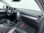 Volvo XC40 2.0 T5 AWD AUT-8 Leer-Contour+verwarmd Intro-Edition Adap.Cruise Camera Apple Carplay Navi Ecc DAB Pdc Intro Edition Keyless Lmv 19" Elek.Achterklep Lane Keeping BLIS Cross Traffic Alert Road Sign Info Pilot Assist Zeer complete unieke XC40 € 60.000 nieuw! 2.100kg trekvermogen!