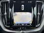 Volvo XC60 2.0 T6 Recharge 350 pk AWD Ultra Black Edition Trekhaak Nappa Vol Leder Head Up Display 360 Camera Luchtvering Massage Stoelen Panodak Harman Kardon Audio Dashcam NL Auto 1e Eigenaar Vol Opties Plug in Hybride