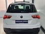 Volkswagen Tiguan 1.5 TSI Life 150 PK Face Lift Automaat / Panorama dak / Navigatie full map / Adaptive Cruise / climate control