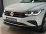 Volkswagen Tiguan 1.5 TSI Life 150 PK Face Lift Automaat / Panorama dak / Navigatie full map / Adaptive Cruise / climate control