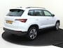 Skoda Karoq 1.5 TSI ACT Business Edition Plus | Keyless | Stoel- en stuurwielverwarming | Achteruitrijcamera | Navigatie | Adaptieve cruise control | CarPlay | Elektrische achterklep |